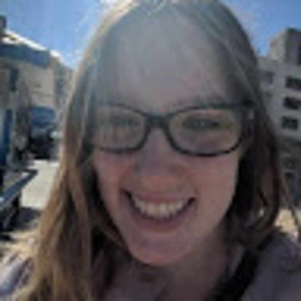 Meet your Posher, Emily